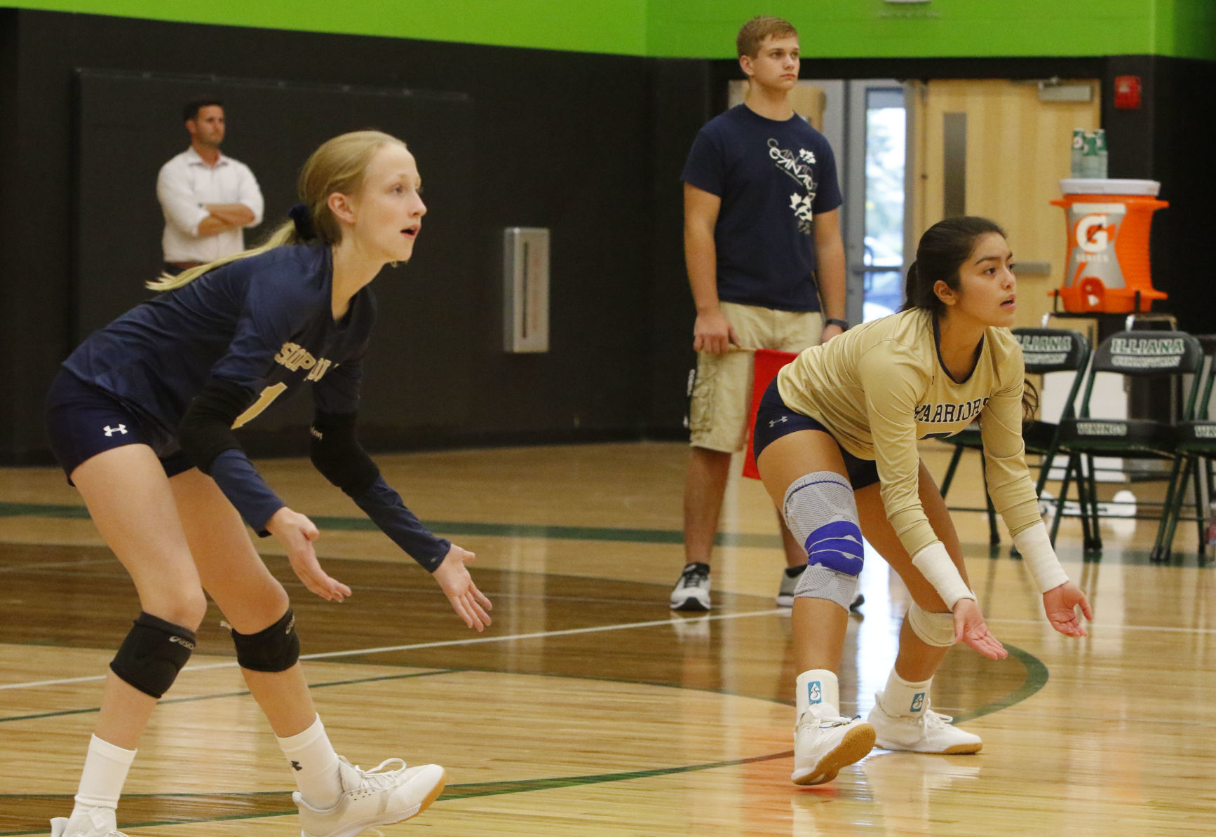 Gallery: Bishop Noll at Illiana Christian volleyball